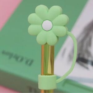Silicone Mint Green Flower Straw Cover 10MM